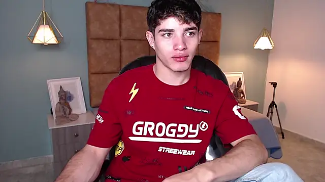 AlejooTwink online show from 21, 1, 2025