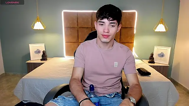 Snapshot of AlejooTwink chatting on 3, 3, 2026 AlejooTwink online show from 3, 3, 2026