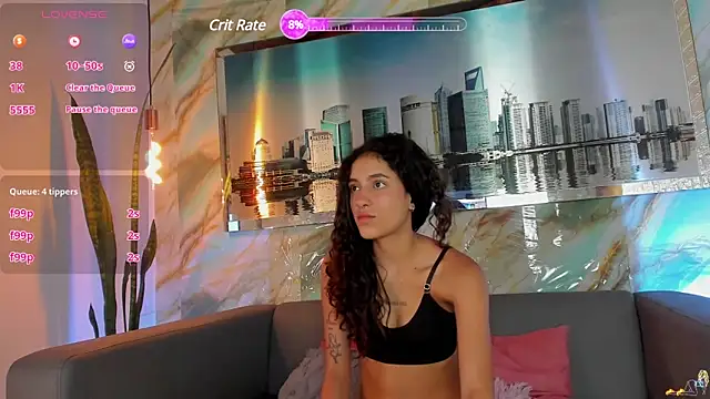 Layla 707 online show from 4, 3, 2025