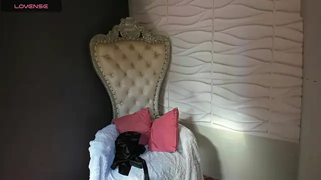 Snapshot of Layla_707 chatting on 20, 4, 2026 Layla 707 online show from 20, 4, 2026