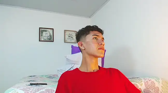 Noah tyler  online show from 4, 12, 2024