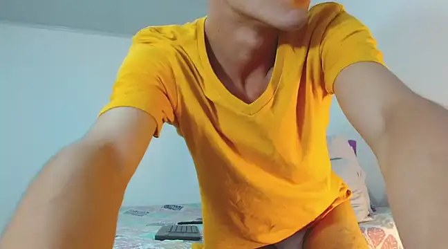 Noah tyler  online show from 4, 12, 2024