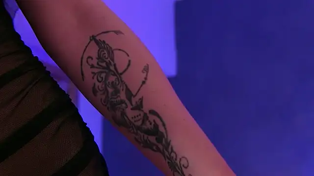 IvyRaven online show from 7, 11, 2025