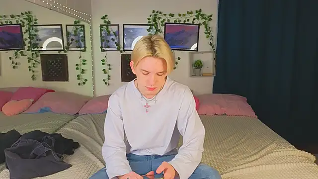 Snapshot of Ron_Vils chatting on 30, 1, 2025 Ron Vils online show from 30, 1, 2025