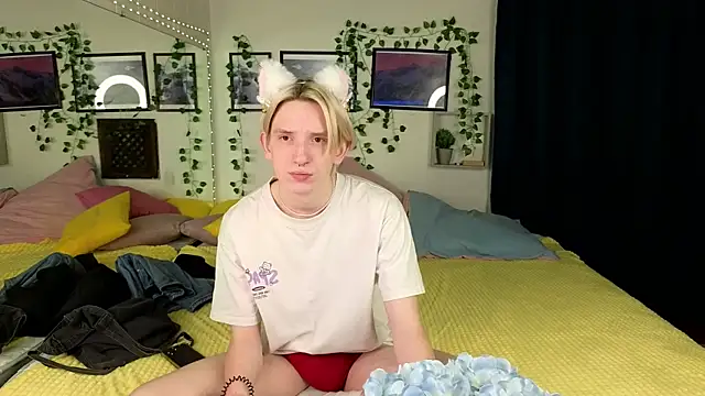 Snapshot of Ron_Vils chatting on 9, 2, 2025 Ron Vils online show from 9, 2, 2025