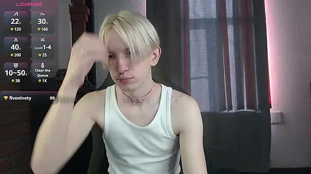 Snapshot of Ron_Vils chatting on 22, 2, 2025 Ron Vils online show from 22, 2, 2025