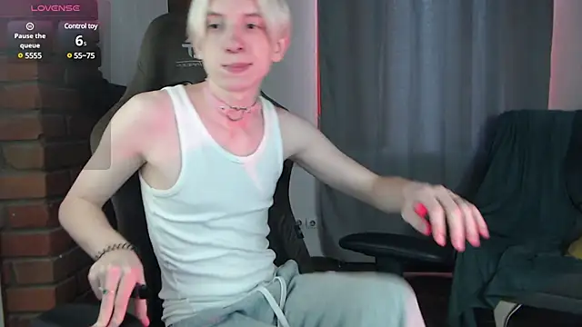 Snapshot of Ron_Vils chatting on 1, 3, 2025 Ron Vils online show from 1, 3, 2025