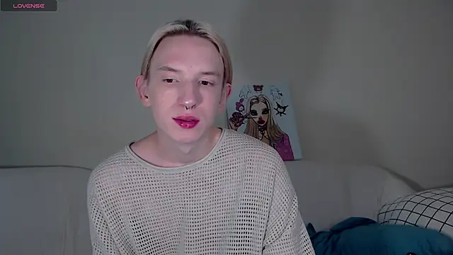 Snapshot of Ron_Vils chatting on 24, 9, 2025 Ron Vils online show from 24, 9, 2025