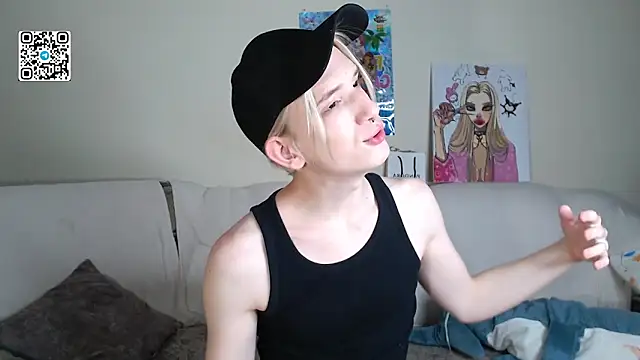 Snapshot of Ron_Vils chatting on 5, 10, 2025 Ron Vils online show from 5, 10, 2025