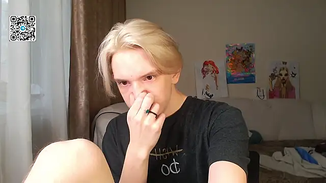 Snapshot of Ron_Vils chatting on 11, 10, 2025 Ron Vils online show from 11, 10, 2025