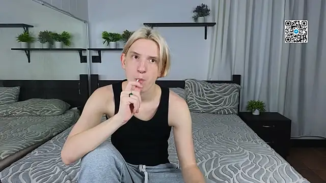 Snapshot of Ron_Vils chatting on 5, 11, 2025 Ron Vils online show from 5, 11, 2025