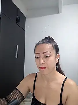 Venus-Wood online show from 3, 2, 2026