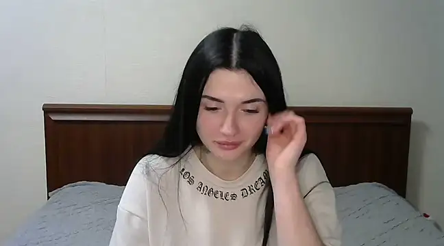 Liana diva online show from 13, 2, 2025