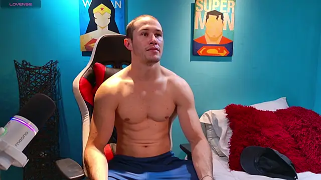 AxelFairchaild online show from 4, 2, 2025