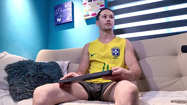 AxelFairchaild online show from 9, 9, 2025