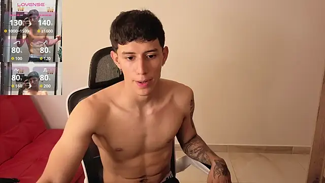 Snapshot of Cristopher23_ chatting on 16, 9, 2025 Cristopher23 online show from 16, 9, 2025