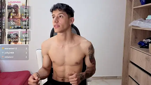 Snapshot of Cristopher23_ chatting on 15, 10, 2025 Cristopher23 online show from 15, 10, 2025