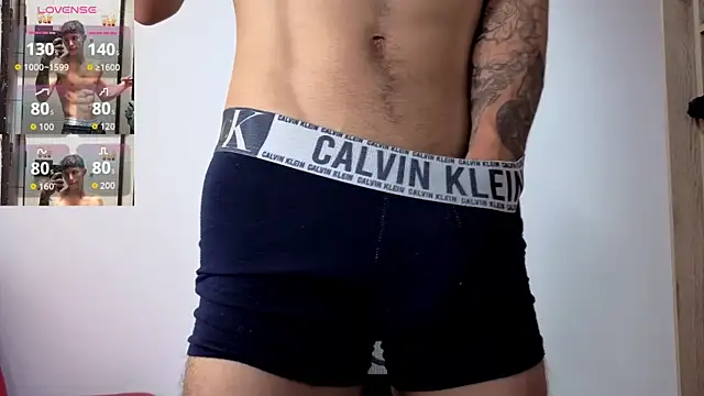 Snapshot of Cristopher23_ chatting on 24, 11, 2025 Cristopher23 online show from 24, 11, 2025