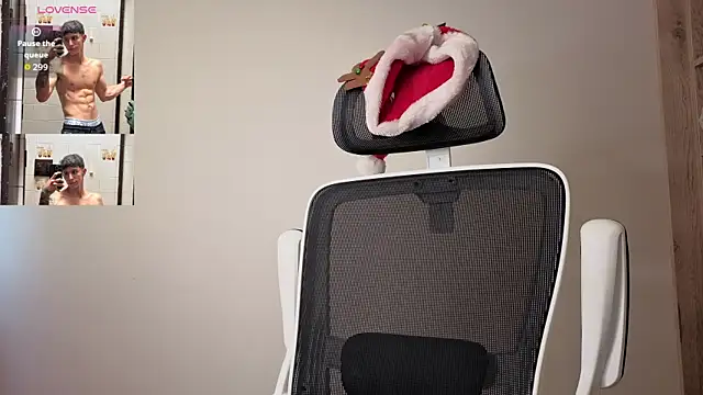 Snapshot of Cristopher23_ chatting on 2, 12, 2025 Cristopher23 online show from 2, 12, 2025