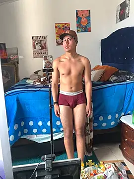 Snapshot of roguer_darkk chatting on 11, 3, 2025 roguer darkk online show from 11, 3, 2025
