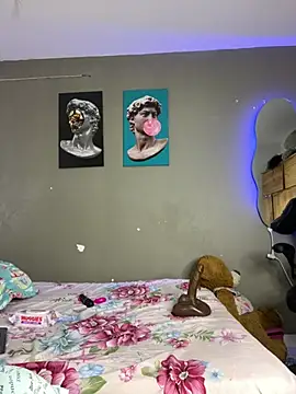 Lilybaudinx96 online show from 5, 2, 2025