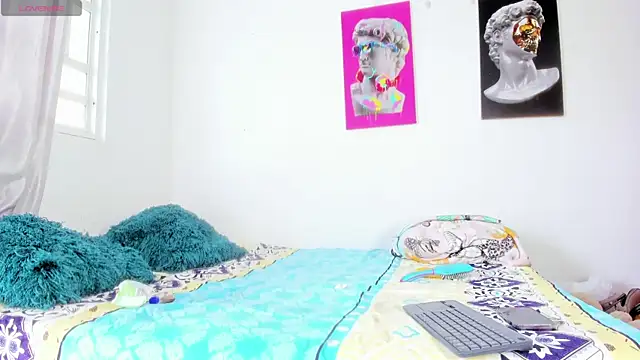 Lilybaudinx96 online show from 10, 10, 2025