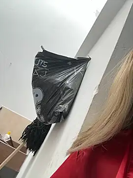 Lilybaudinx96 online show from 15, 2, 2026