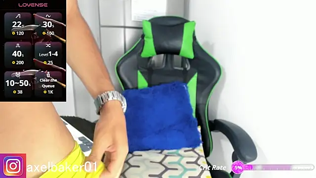 Snapshot of Axel_baker01 chatting on 15, 10, 2025 Axel baker01 online show from 15, 10, 2025