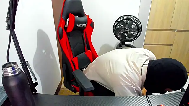 Calihotcaliente277 online show from 1, 2, 2025