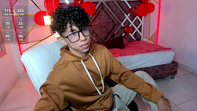 AkazaBoy  online show from 12, 2, 2025