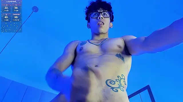 AkazaBoy  online show from 8, 3, 2025