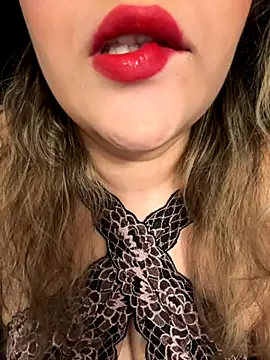 Snapshot of famous_indian_girl chatting on 19, 9, 2025 famous indian girl online show from 19, 9, 2025
