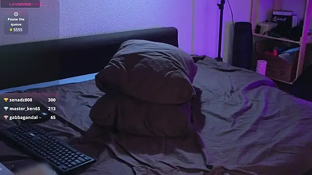 Snapshot of Space_X_Roxy_ chatting on 12, 1, 2025 Space X Roxy  online show from 12, 1, 2025