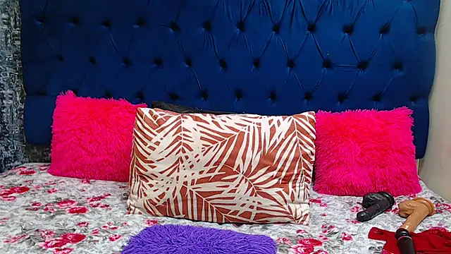 MelaninBear online show from 1, 10, 2025