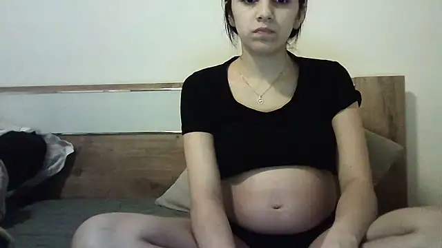 Snapshot of Ahotkittyxxx chatting on 9, 11, 2025 Ahotkittyxxx online show from 9, 11, 2025