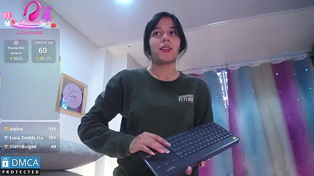 Snapshot of floriamANDjazmin chatting on 21, 3, 2025 floriamANDjazmin online show from 21, 3, 2025