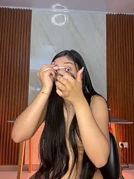 Snapshot of floriamANDjazmin chatting on 15, 10, 2025 floriamANDjazmin online show from 15, 10, 2025