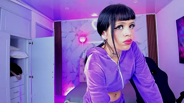 AuroraDiaz online show from 6, 2, 2026