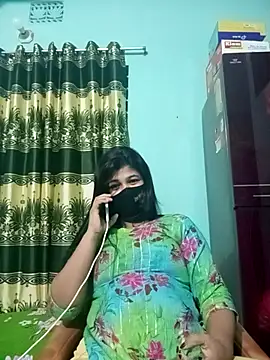 Snapshot of Sumi-roy chatting on 17, 11, 2025 Sumi-roy online show from 17, 11, 2025