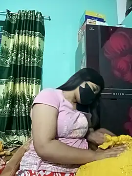 Snapshot of Sumi-roy chatting on 23, 11, 2025 Sumi-roy online show from 23, 11, 2025