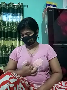 Snapshot of Sumi-roy chatting on 28, 11, 2025 Sumi-roy online show from 28, 11, 2025