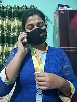 Snapshot of Sumi-roy chatting on 3, 12, 2025 Sumi-roy online show from 3, 12, 2025