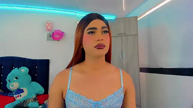 Hellen moons   online show from 10, 10, 2025