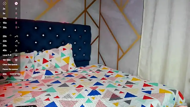 Snapshot of _18_laura chatting on 21, 12, 2024 18 laura online show from 21, 12, 2024