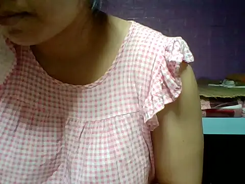 Mimi18x online show from 2, 10, 2025