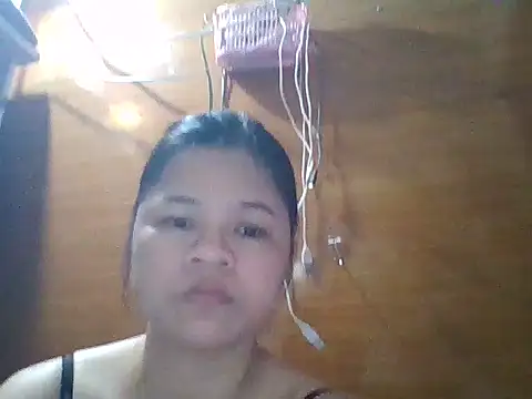 Snapshot of Mimi18x chatting on 15, 5, 2026 Mimi18x online show from 15, 5, 2026