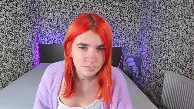 Snapshot of _Polly_Love_ chatting on 4, 1, 2025 Polly Love online show from 4, 1, 2025