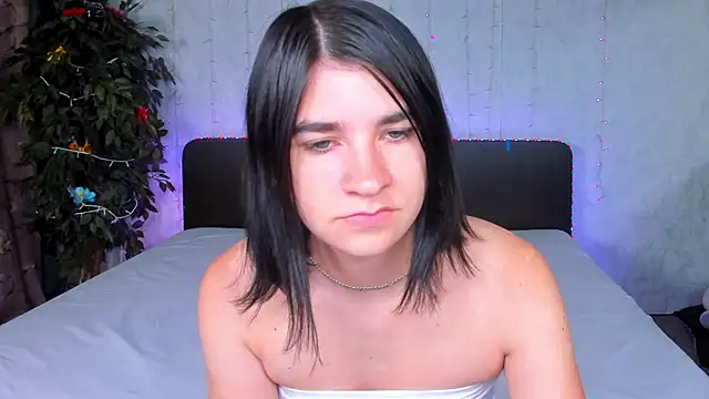 Snapshot of _Polly_Love_ chatting on 15, 9, 2025 Polly Love online show from 15, 9, 2025