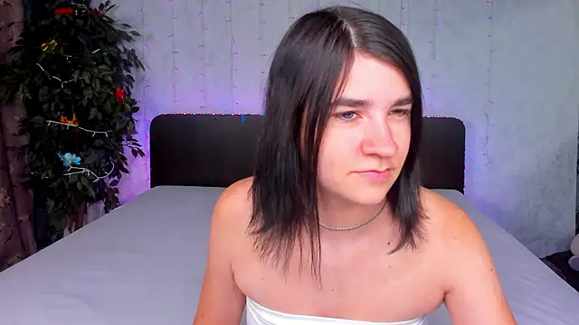 Snapshot of _Polly_Love_ chatting on 17, 9, 2025 Polly Love online show from 17, 9, 2025