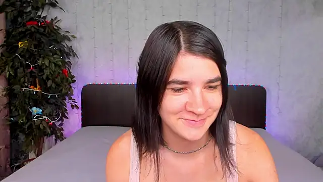 Snapshot of _Polly_Love_ chatting on 23, 9, 2025 Polly Love online show from 23, 9, 2025